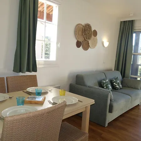 Apartament Studio Village Cap Esterel - Le Village-74 By Interhome *